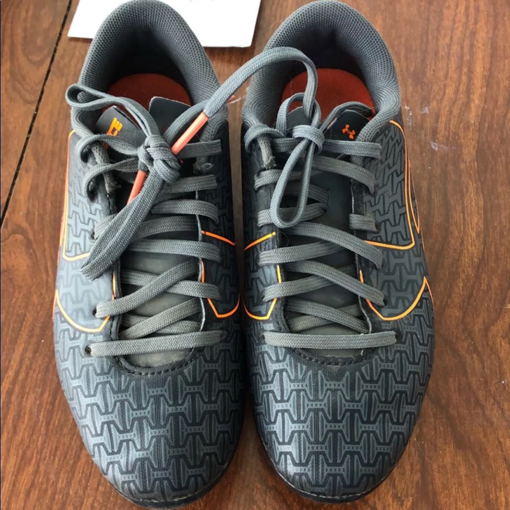 Boys 1.5 youth soccer cleats